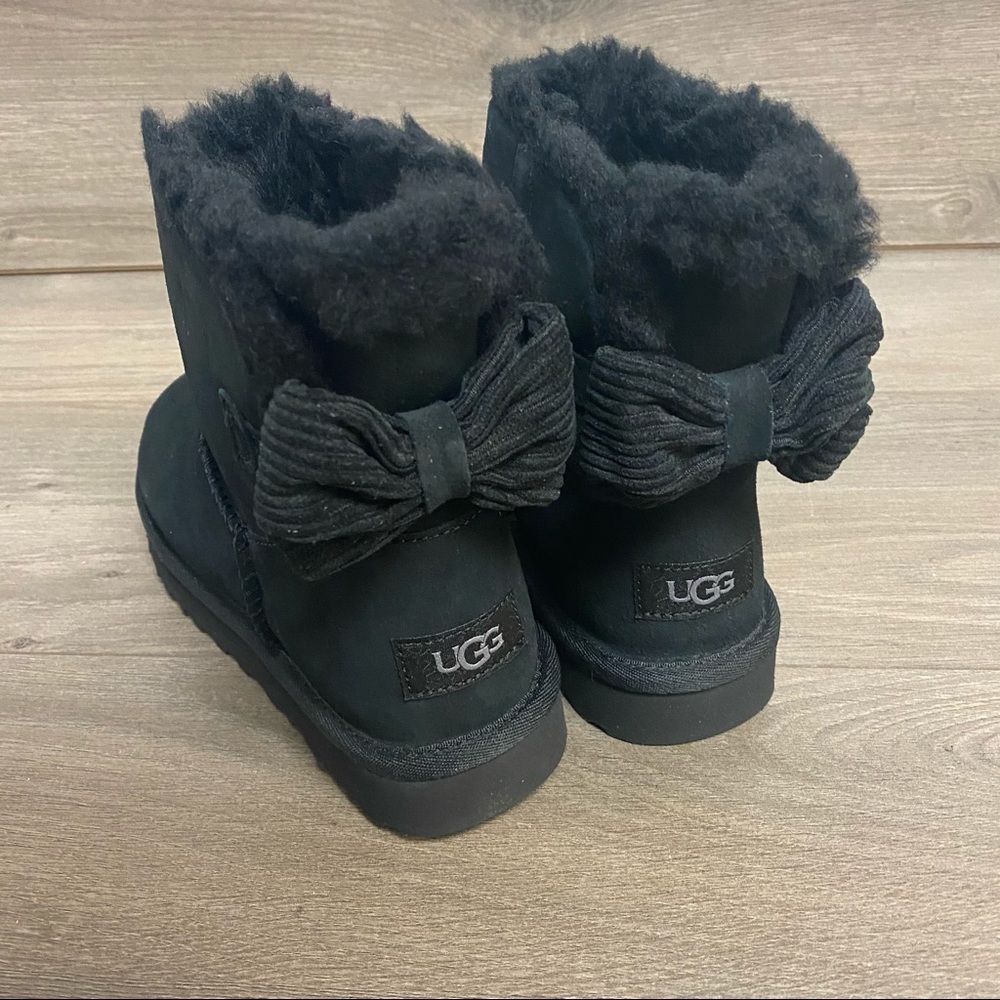 UGG Mini Bailey Corduroy Bow Boot In Black Size 6
